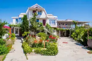 Гостевой дом «Солнечный дом», Коктебель