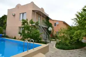 Гостевой дом «Камышовая», Заозёрное