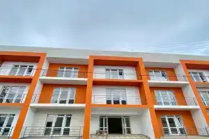 Гостиница «Апельсин», Заозёрное