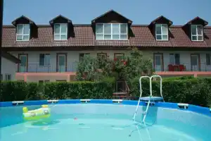 Гостевой дом «Дежавю», Заозёрное