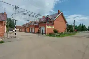 Дом на Гагарина, 2, Зеленая Поляна