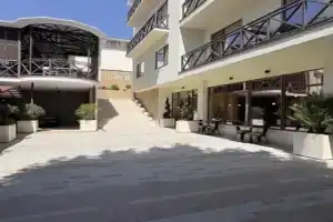 Отель Парк АВ, Ялта