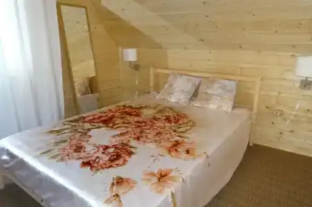 Wood House - 8