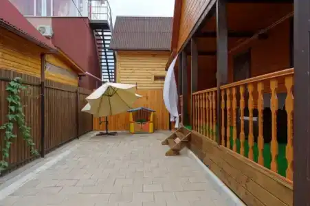 Wood House - 14