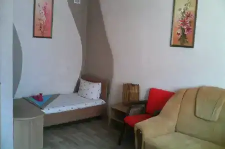 на Набережной 12А - 17