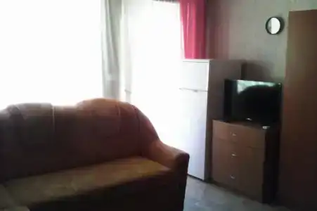 на Набережной 12А - 18