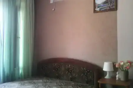 на Набережной 12А - 21