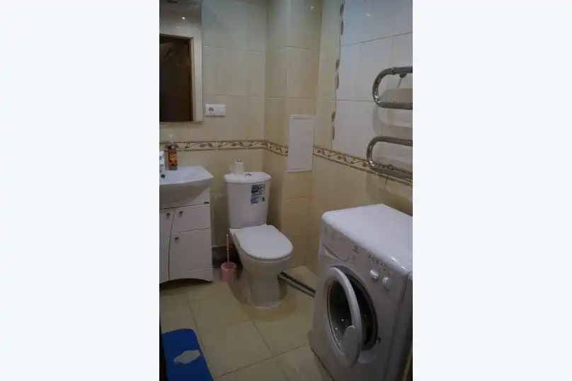 Центр 124с Победы Семейные с балконом Вокзальная дом 77 - 5