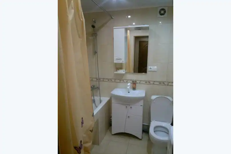 Центр 124с Победы Семейные с балконом Вокзальная дом 77 - 7