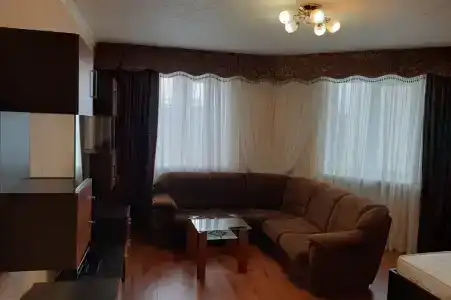 Центр 74 Семейные 2-х комнатные с балконом - 1