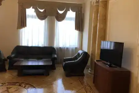 Пятачок - 24