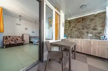 У камина - 105