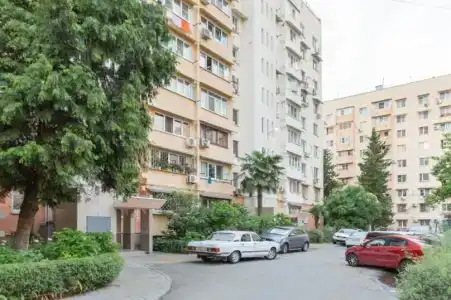 на Ленина 10