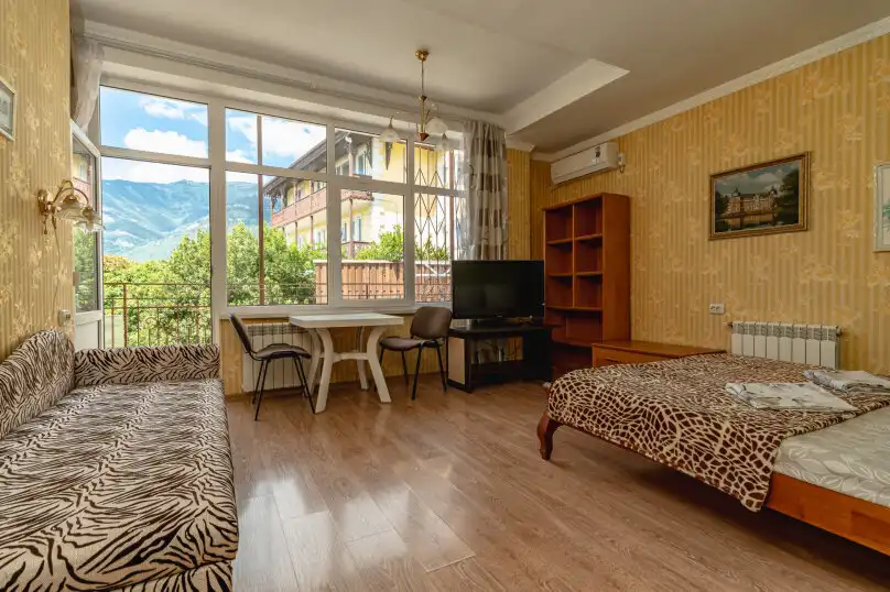 У камина - 95