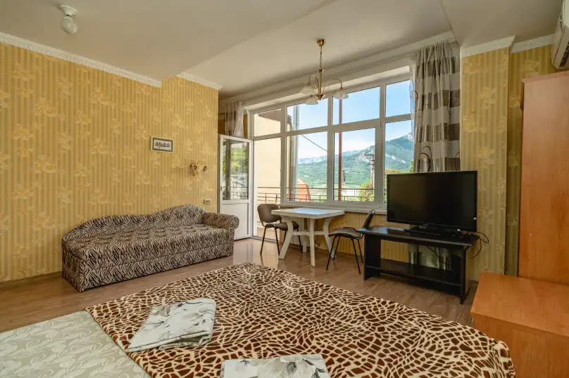 У камина - 96