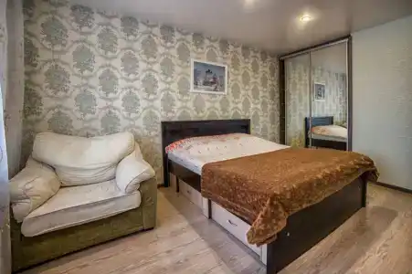 Apartment On Matrosova 16 - 1