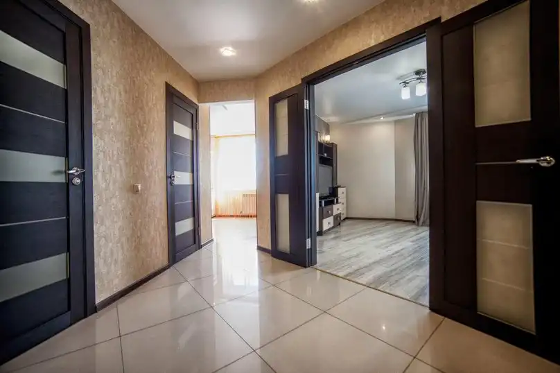 на Николаева - 15