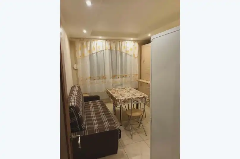 Центр 124с Победы Семейные с балконом Вокзальная дом 77 - 14