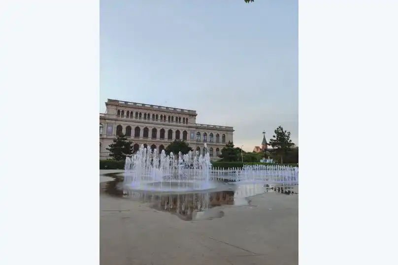 в центре Калининграда на Ленинском - 13