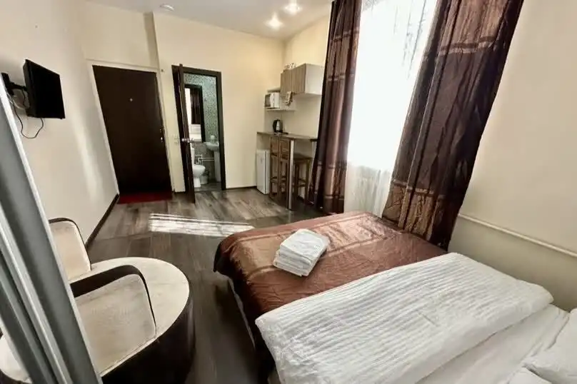 на Тургенева, 80А  - 8