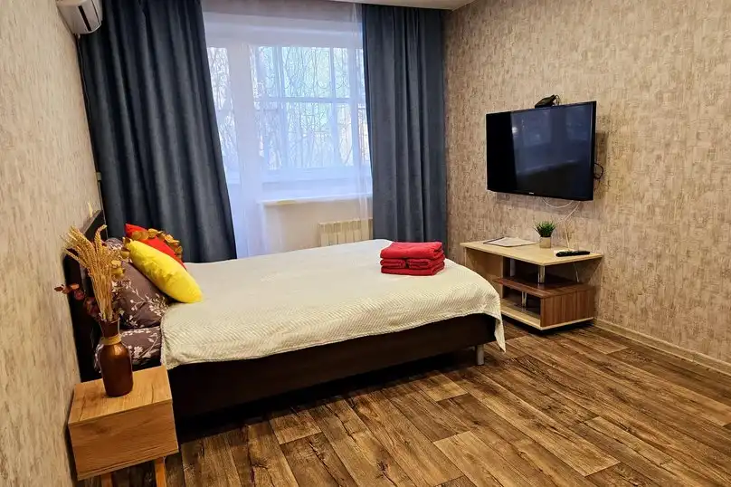 на Шеронова, 8/1 - 13