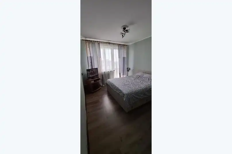 На набережной - 4