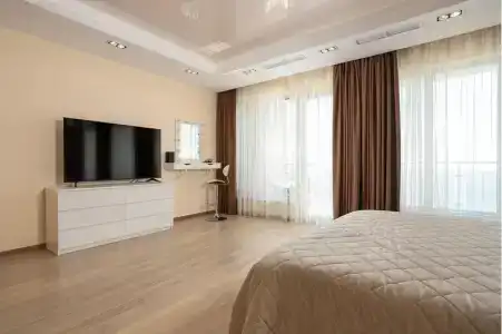 Просторный дом с бассейном - 19