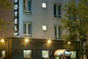 Hotel «Canada», Милан