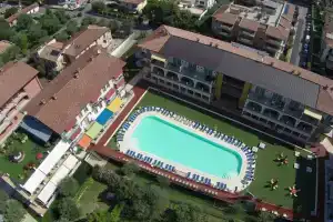 Residence Giardino dei Colori, Тосколано-Мадерно