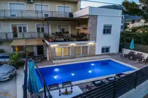 Zdene - Private Pool - A2, Kaštel Kambelovac