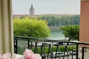 Riverview Luxury Flat, Верона