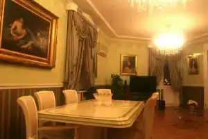 Laksmi, Москва
