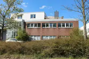 Rooftop Apartment Norderstedt, Нордерштедт