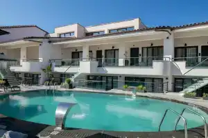 Melite Luxury Rooms & Apartments, Палиури