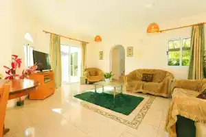 Villa Zenon Large Private Pool Walk to Beach Sea Views A C Wifi Car Not Required - 2222, Корал-Бэй