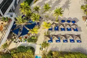 Stunning 2 Bedroom Bay Front Apt w Breathless View Miami 1909, Голливуд