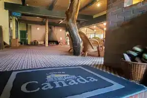 Lodge Canada, Отари