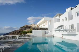 Panorama Suites, Фира