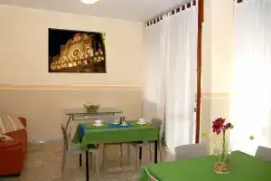 B&b Manzoni, Lecce, Лечче