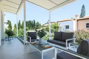 Phaedrus Living Seaside Luxury Limnaria 172, Пафос