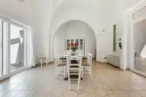 Villa Emary, Сан-Вито-деи-Норманни