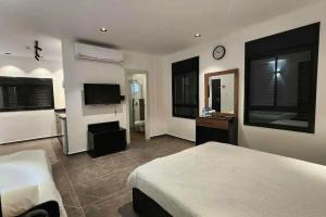 Zozo Guesthouse, Назарет