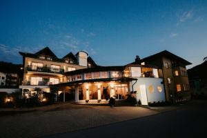 Aktiv & Family Hotel Alpina, Ваграйн
