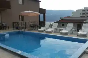 Villa Lav Costa S, Херцег-Нови