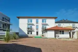 Усадьба у моря, Мирный