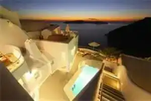 Ikastikies Suites, Фира