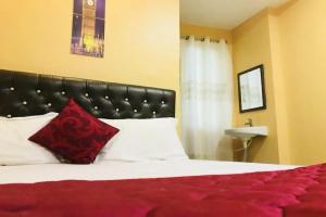 Отель «Royal Palace Marina»