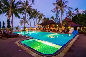 Coco Palm Beach Resort, Банг По