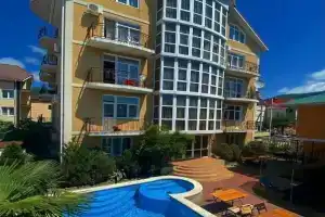 Гостиница «Удача», Лазаревское