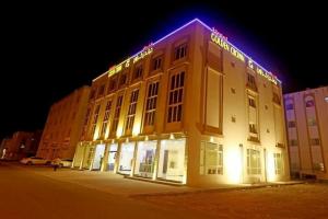 Golden Crown Hotel Alseeb Muscat, Чайл-Эль-Умайр